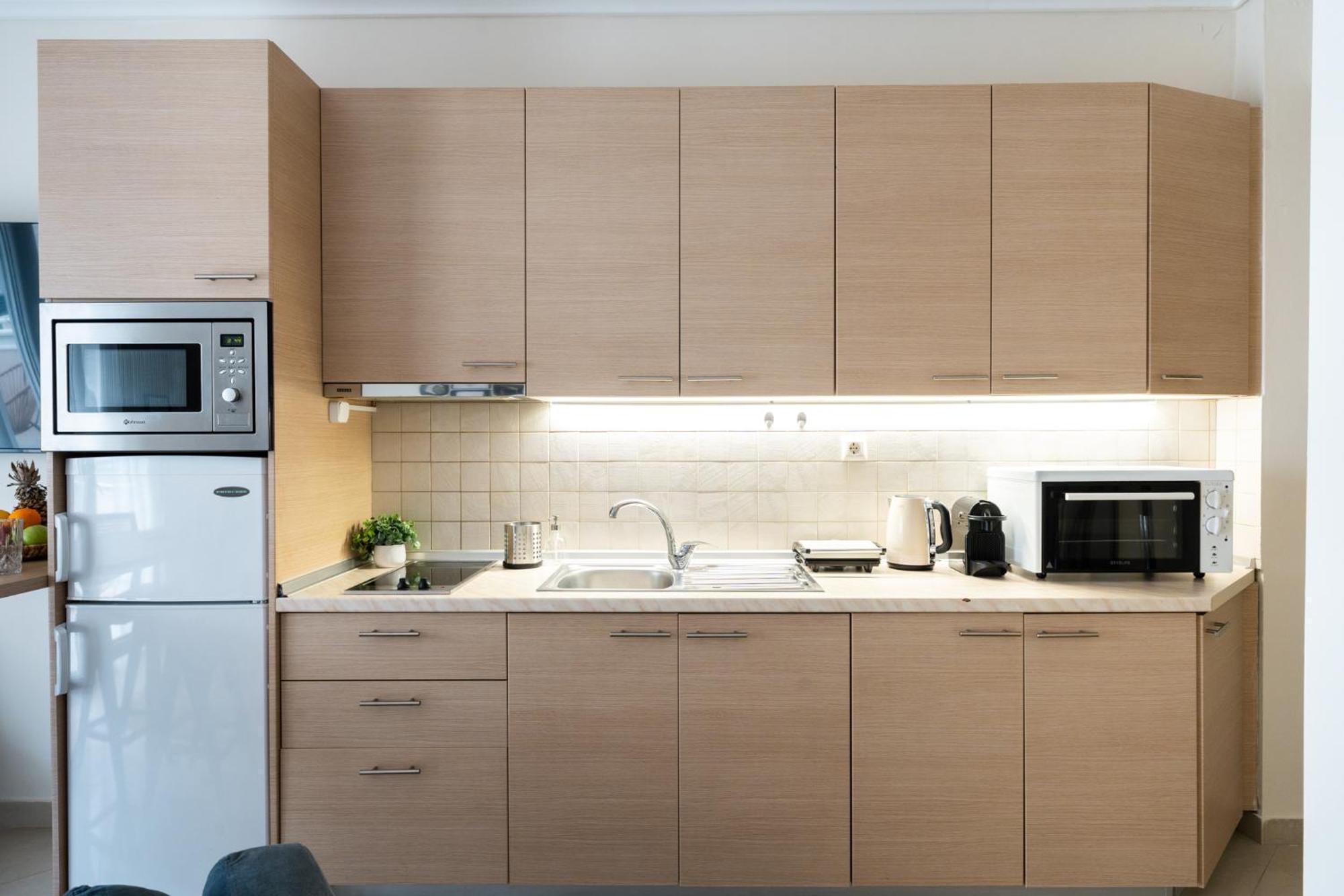 Pomegranate Luxury Penthouse Maisonette With Beautiful Terrace & Free Parking By Binobi ! テッサロニキ エクステリア 写真
