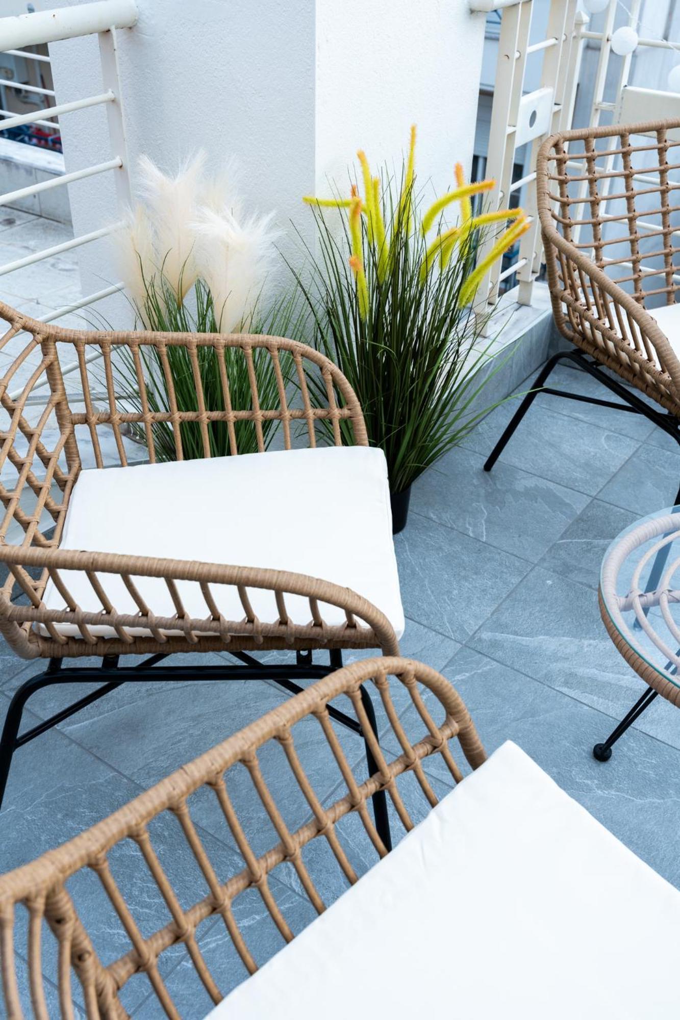 Pomegranate Luxury Penthouse Maisonette With Beautiful Terrace & Free Parking By Binobi ! テッサロニキ エクステリア 写真