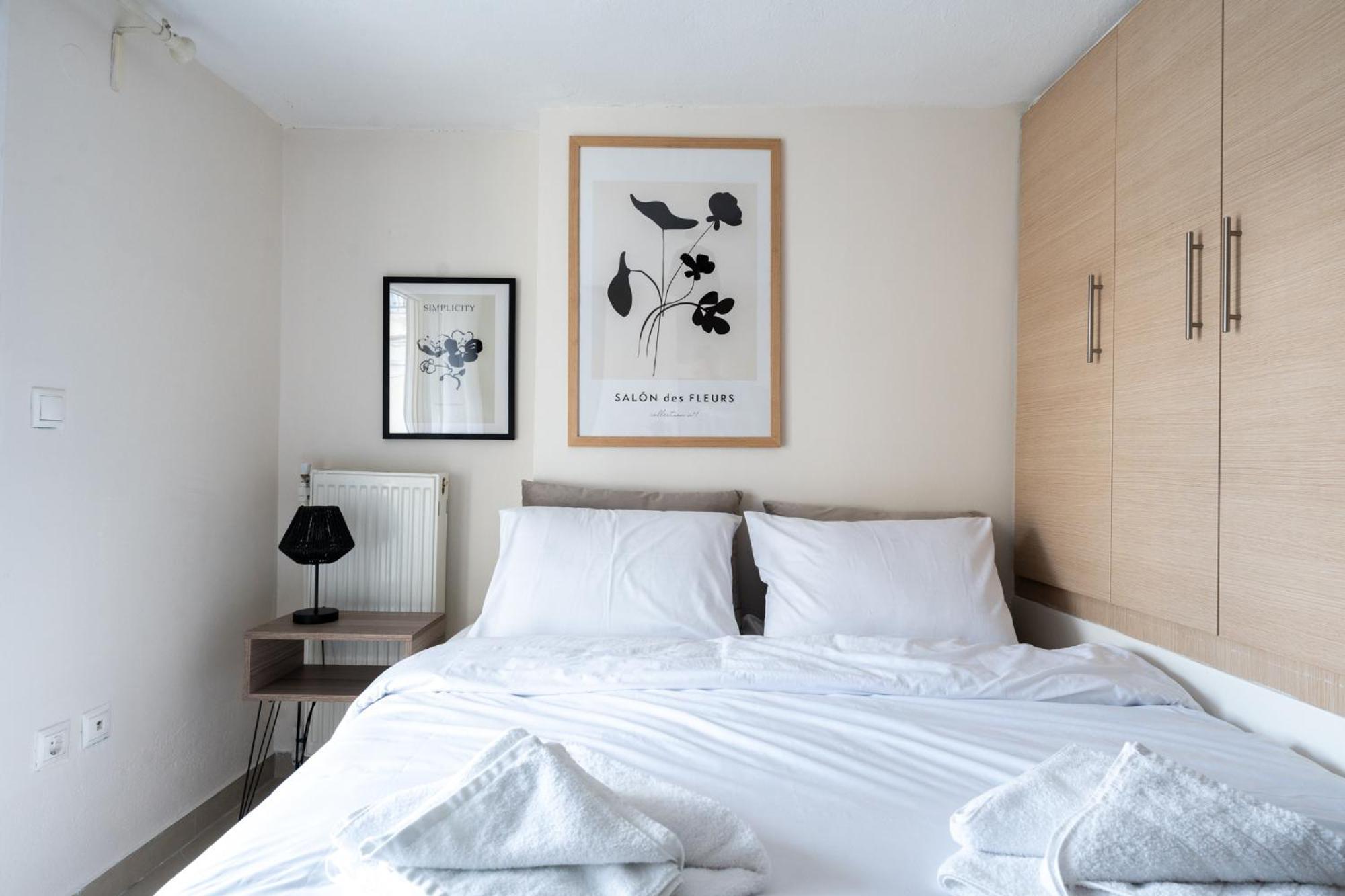Pomegranate Luxury Penthouse Maisonette With Beautiful Terrace & Free Parking By Binobi ! テッサロニキ エクステリア 写真
