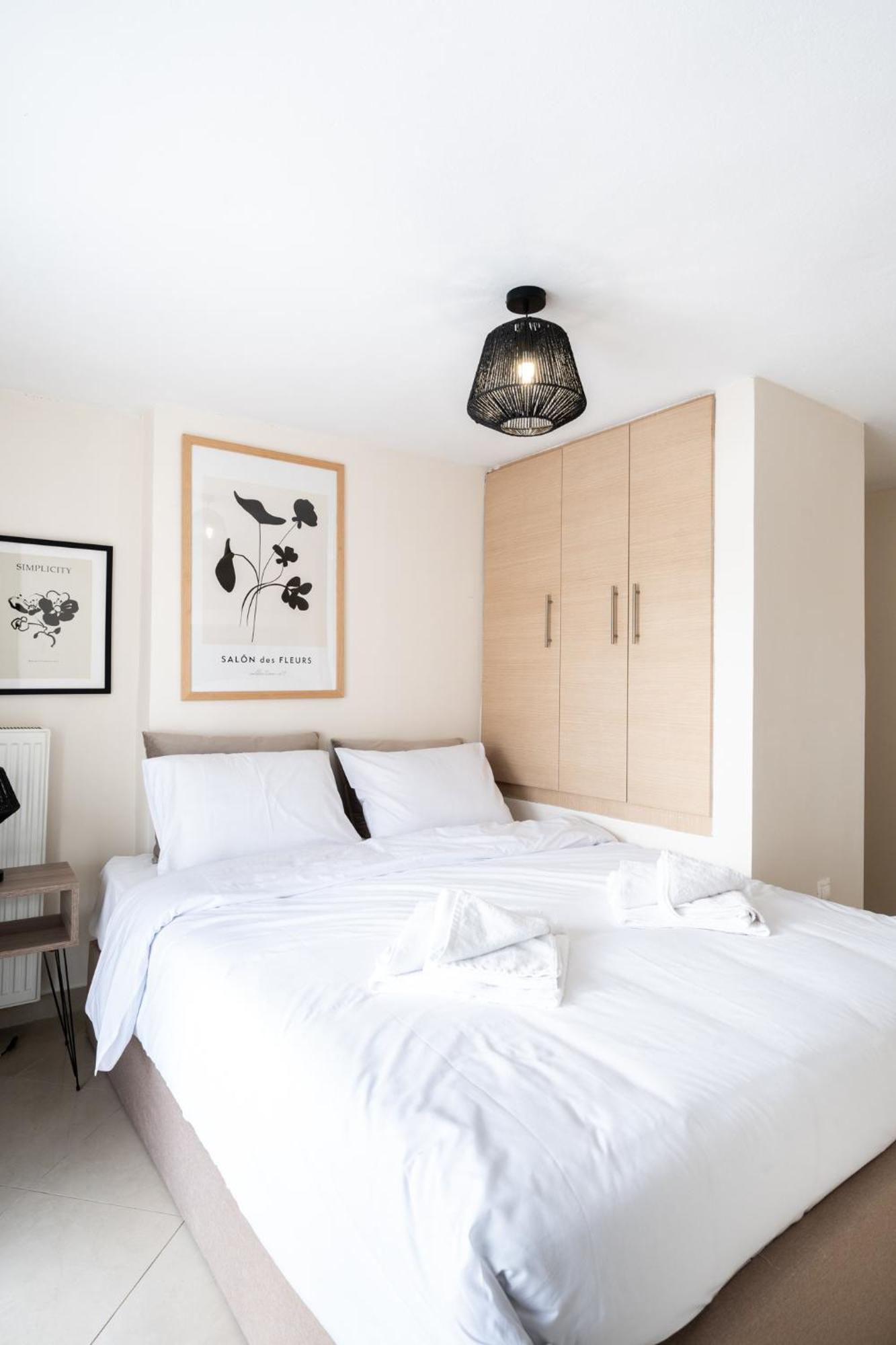 Pomegranate Luxury Penthouse Maisonette With Beautiful Terrace & Free Parking By Binobi ! テッサロニキ エクステリア 写真