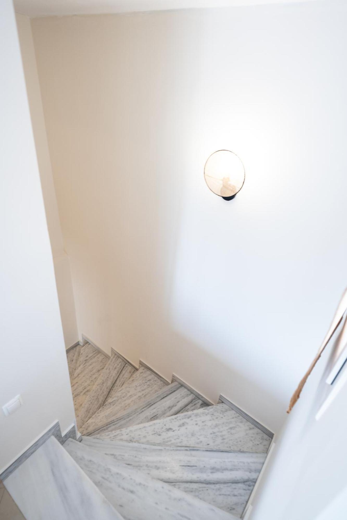 Pomegranate Luxury Penthouse Maisonette With Beautiful Terrace & Free Parking By Binobi ! テッサロニキ エクステリア 写真